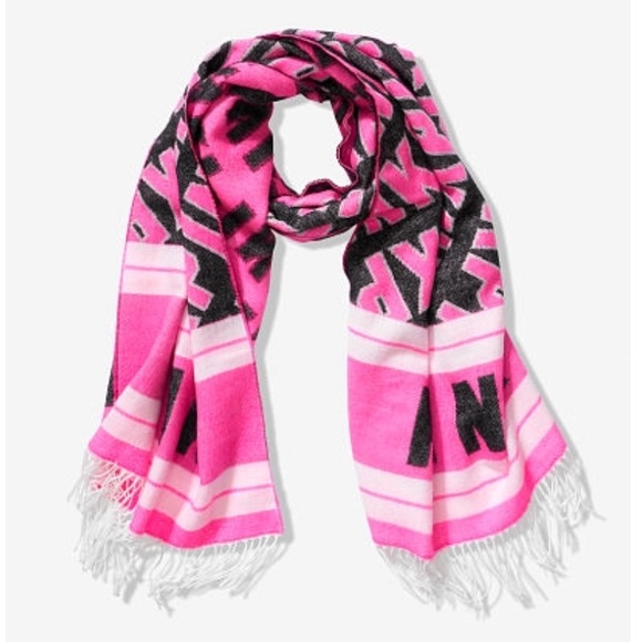 PINK VS BLANKET Scarf NIP - Picture 1 of 4